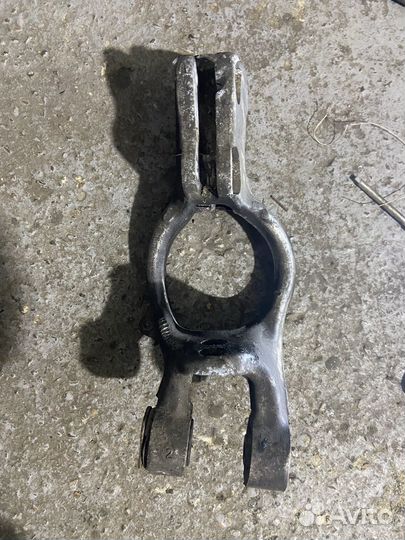 Цапфа опель астра j gtc 13398772