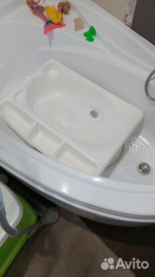 Ванночка для купания с пеленальным столиком