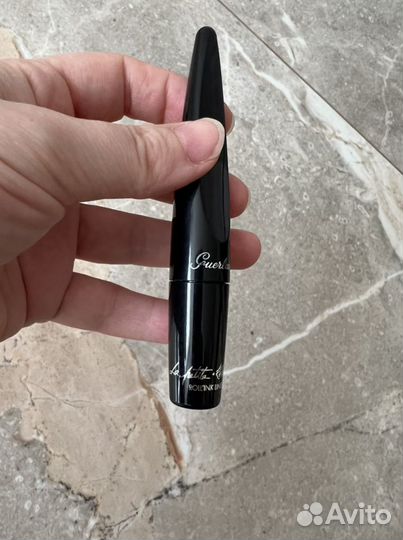 Роликовый лайнер Guerlain
