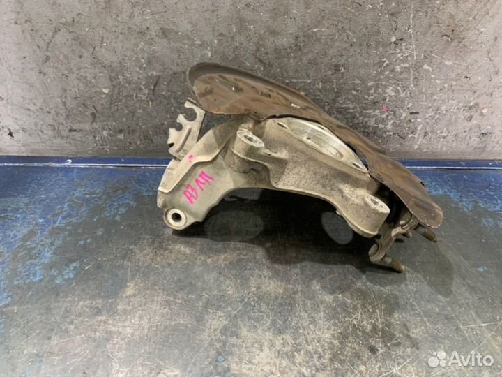 Кулак поворотный левый Audi A3 8V