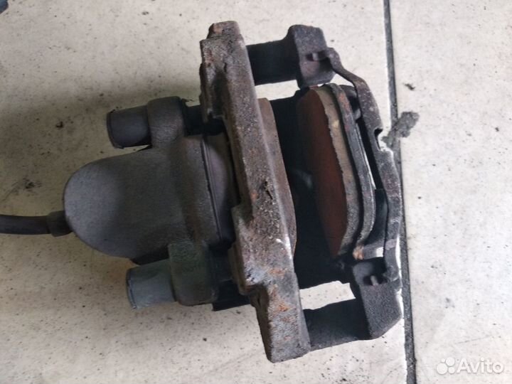 Бмв е65 суппорта задние