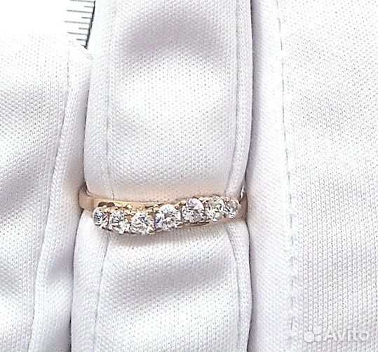 Золотое кольцо с камнем 16р