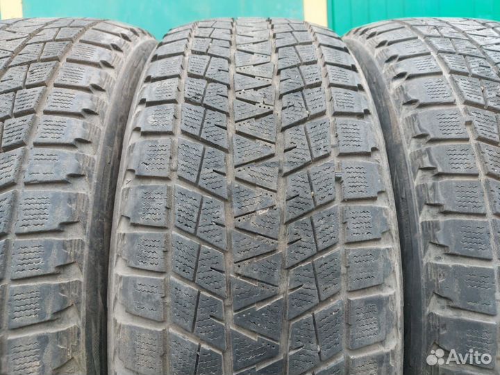 Bridgestone Blizzak DM-V1 235/55 R19 101R