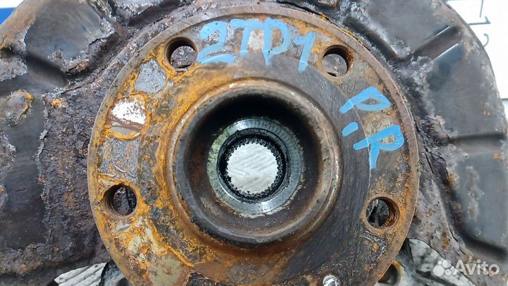 Ступица передняя правая volkswagen passat B6 2009