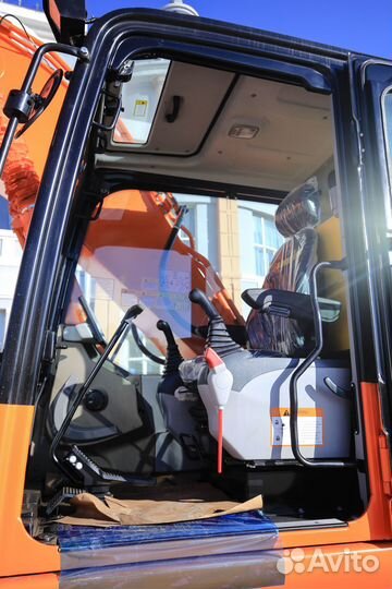 Гусеничный экскаватор Lonking CDM6205, 2023