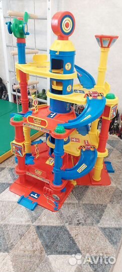 Детские игрушки парковка