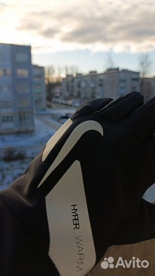 Перчатки Nike HyperWarm