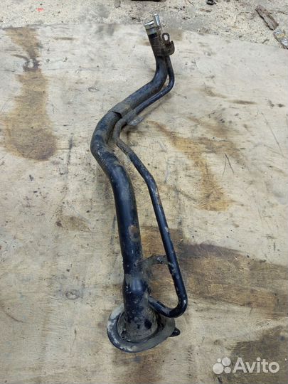 Горловина топливного бака Лансер 10