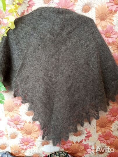 Пуховый платок шаль