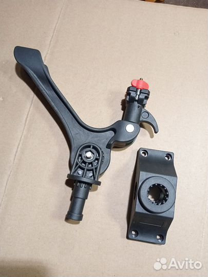 Держатель удочки с курком фиксатором