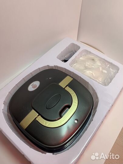 Робот пылесос новый