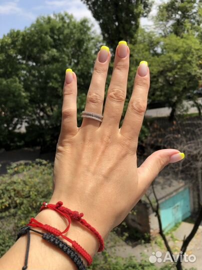 Серебряное кольцо