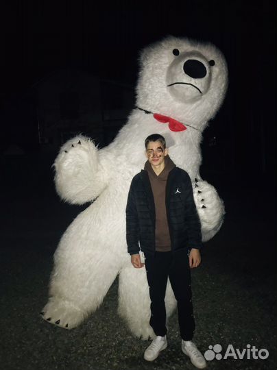 Белый медведь умка