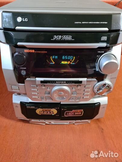 Музыкальный центр LG AUX