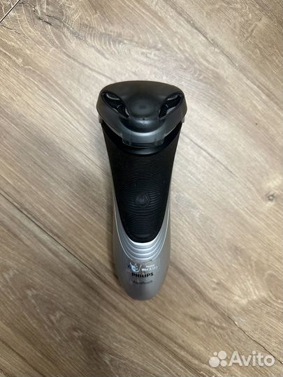 Электробритва Philips AquaTouch