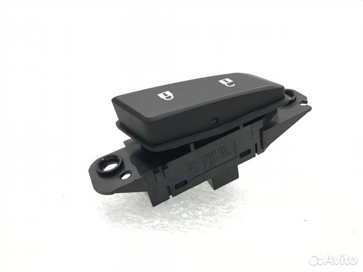 Кнопка центрального замка Chevrolet Orlando 1.8