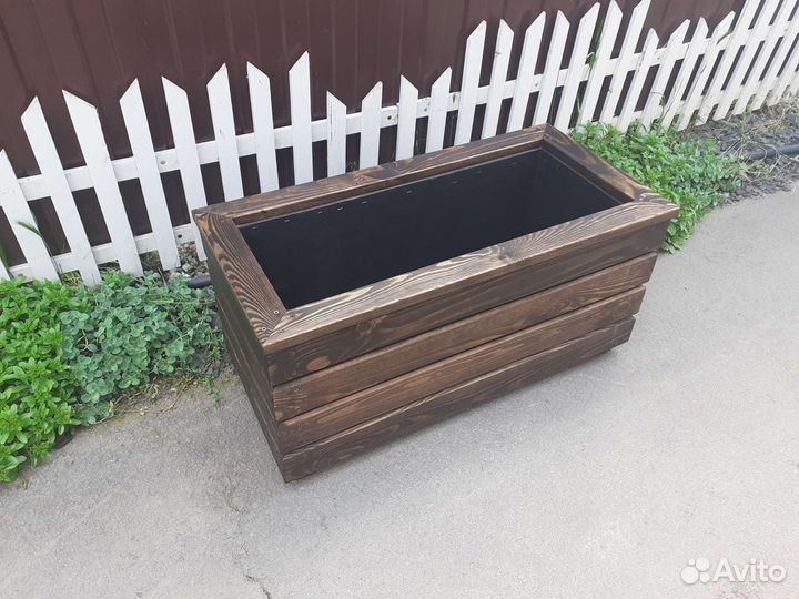 Кашпо из дерева