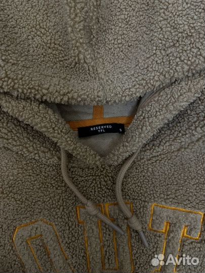 Толстовка женская reserved s