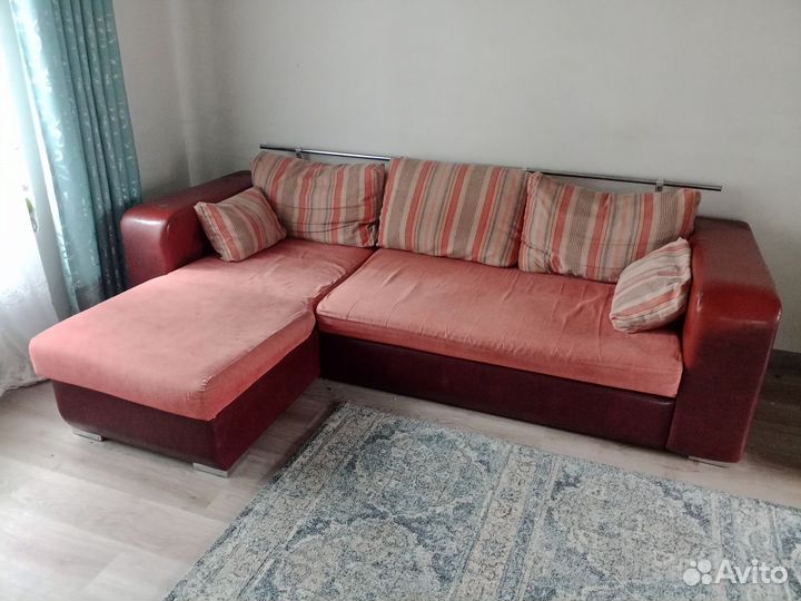Угловой диван