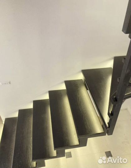 Автоматическая подсветка лестницы