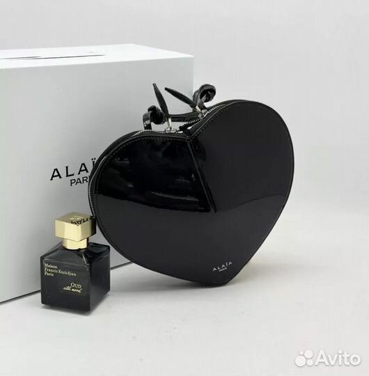 Сумки сердечки Alaia