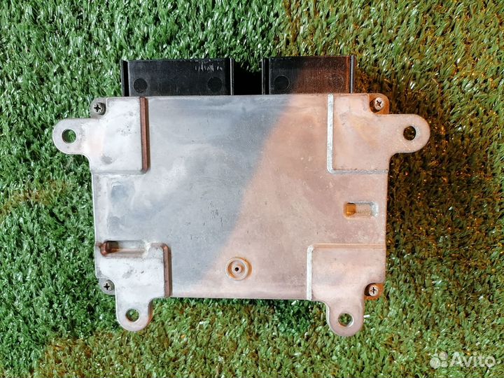 Блок управления двигателем 4B12 1860A925 Mitsubish