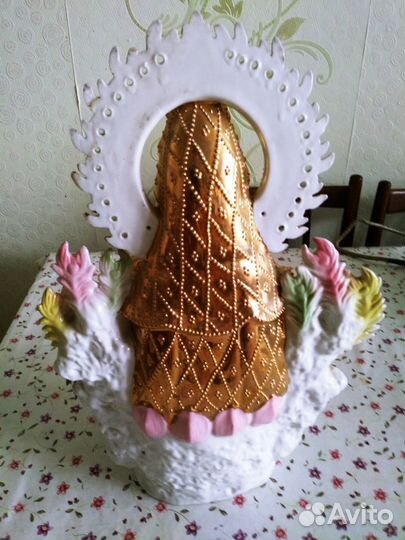 Скульптура фарфоровая Гуань Инь