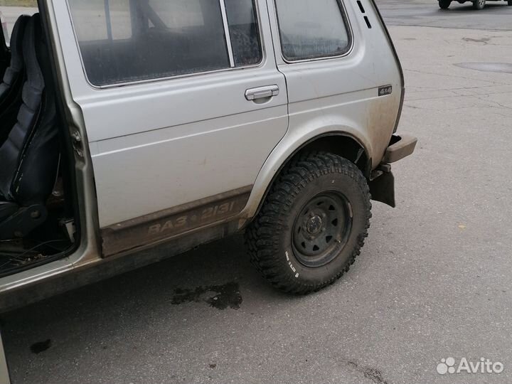 LADA 4x4 (Нива) 1.7 МТ, 2006, 100 000 км