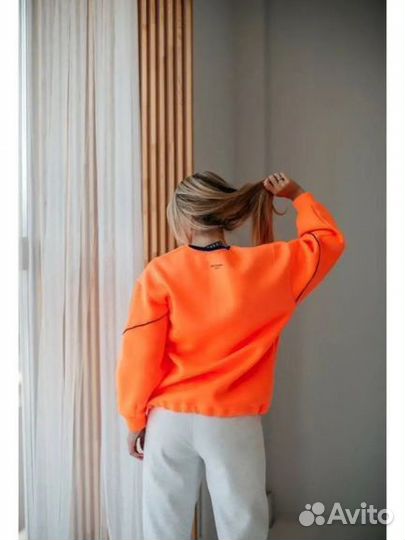 Свитшот утеплённый новый размер М