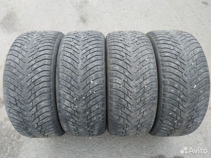 Nokian Tyres Hakkapeliitta 8 225/50 R17