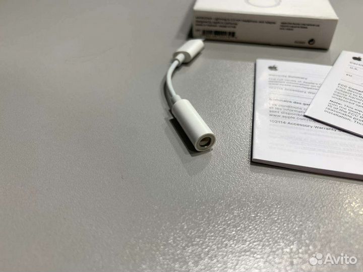 Адаптер Apple Lightning/выход 3,5 мм для наушников