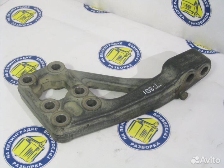 Кронштейн двс задний правый 81415010368 MAN, TGA