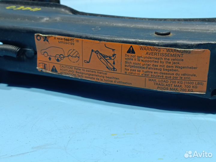 Домкрат для Mitsubishi Colt Z32/Z34/Z36/Z39