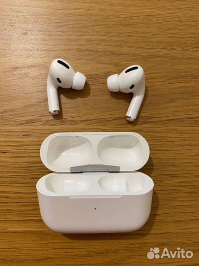 Наушники AirPods Pro