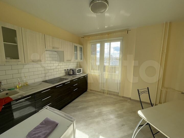 1-к. квартира, 42 м², 1/20 эт.