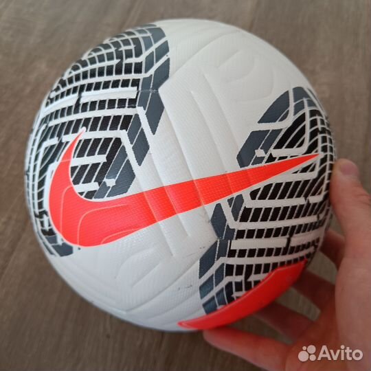 Футбольный мяч Найк Nike новый