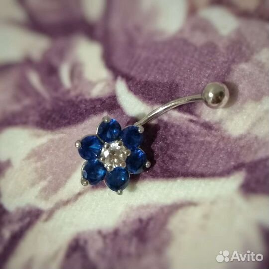 Пирсинг в пупок