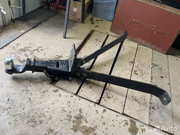 Фаркоп на UAZ Patriot