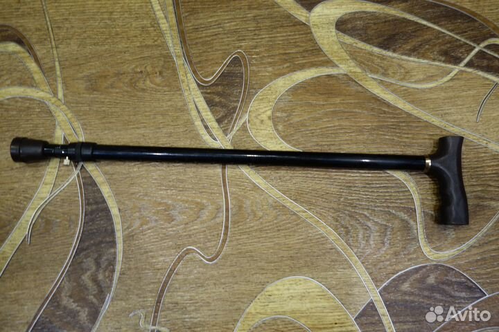 Трость для ходьбы, Ходунки взрослых на колесах