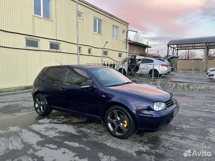 Volkswagen Golf 1.4 МТ, 1998, 199 000 км