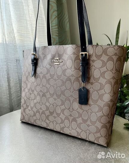 Женская сумка тоут Coach Mollie tote, черные ручки