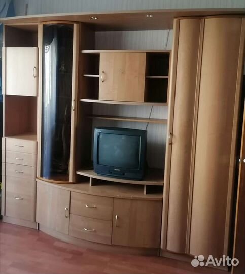 Стенка в гостиную бу