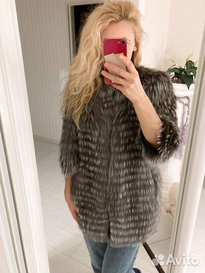 Полушубок чернобурка новый