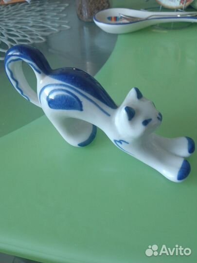 Кот и слоники