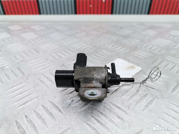 Клапан воздушный для Ford Mondeo 3 1357314