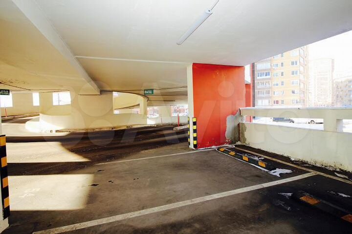 Машиноместо, 12 м²