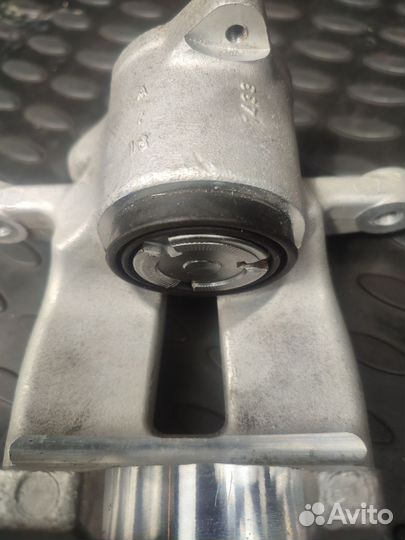 Суппорт задний левый passat b6