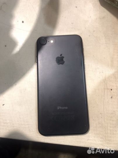 iPhone 7, 32 ГБ