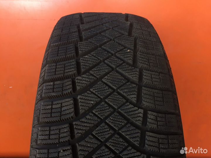 Pirelli Ice Zero FR 215/60 R17 100T