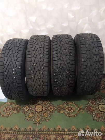 Pirelli Ice Zero 6.5/65 R16 102T